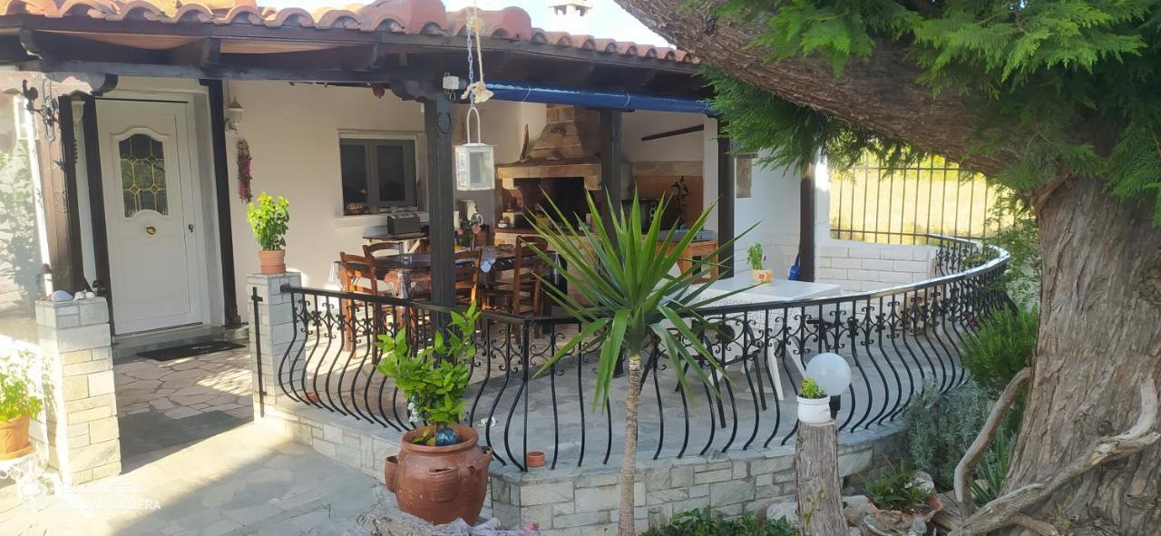 Ekali-Haus Villa Nea Iraklia Luaran gambar